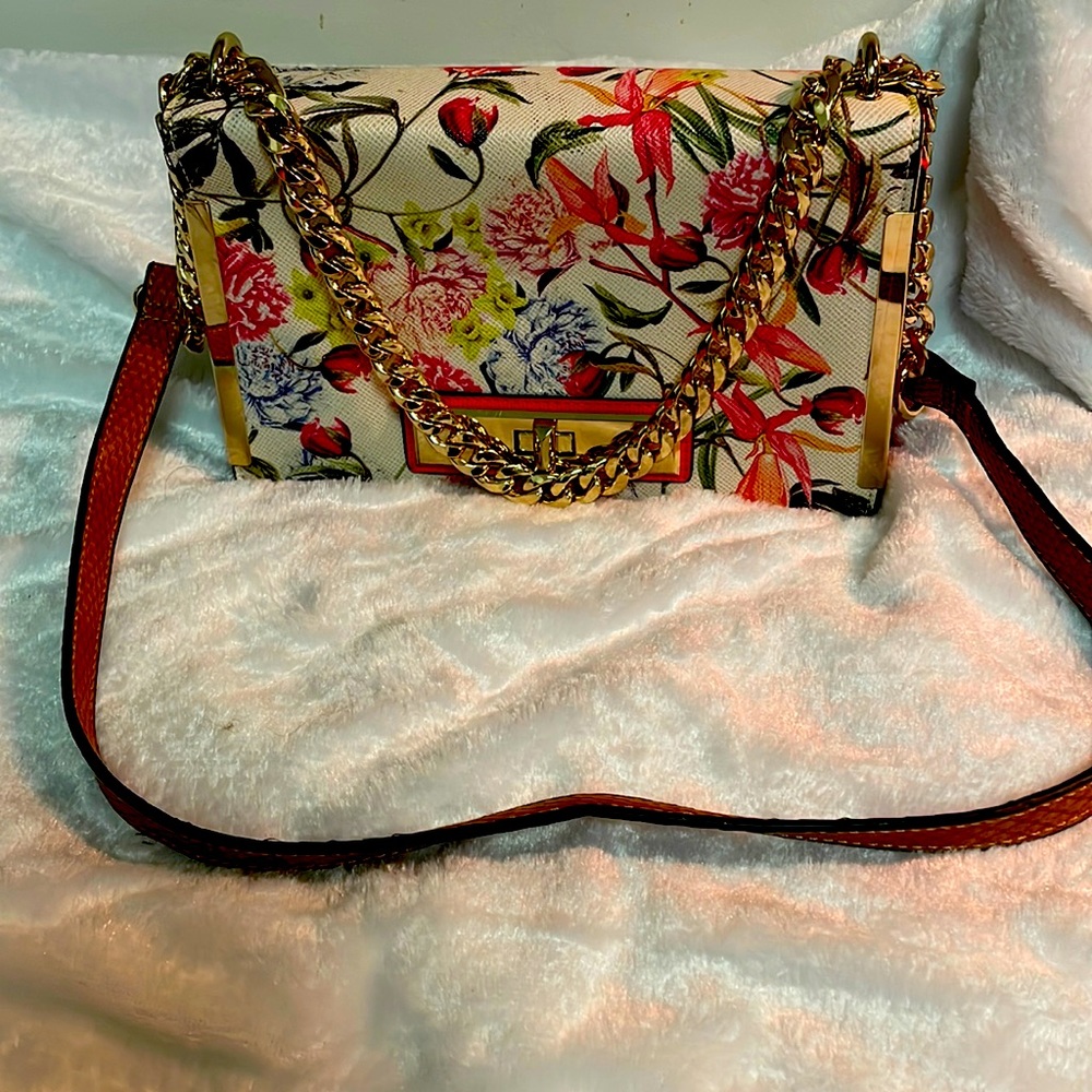 Beautiful never used by Aldo summer time 10”x6.5”x 2.5” hand bag